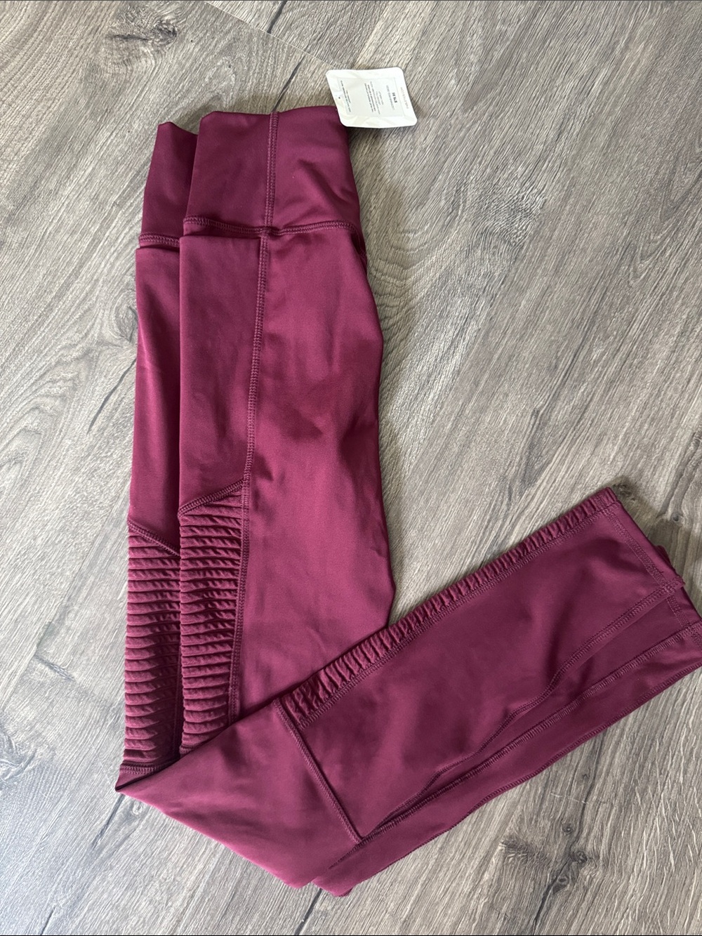 NWT Fabletics Merlot High-Waisted Moto Leggings XS/4